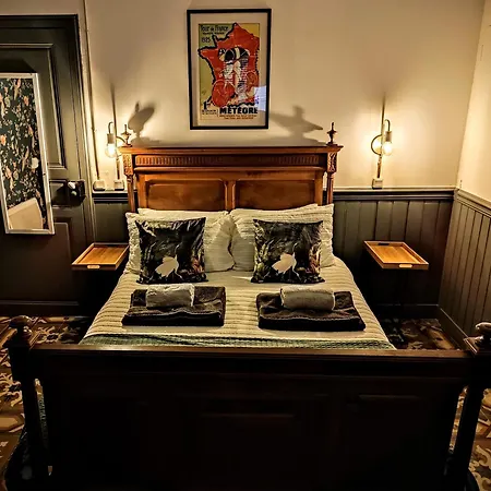 La Scierie Couette-café